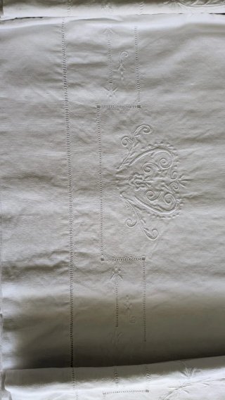 Juego de sábanas antiguas