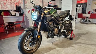 Honda CB650R Full Power 2025 4.000km