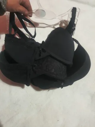 SUJETADORES A ESTRENAR. VAN 3.