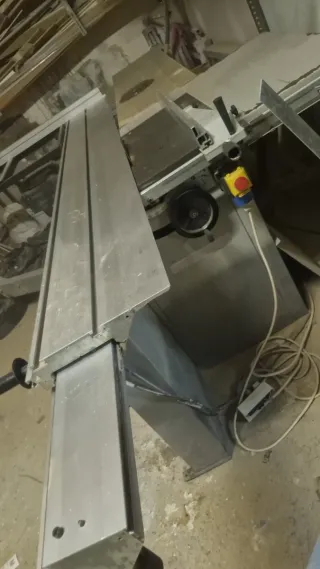 Escuadradora monofasica lombarte