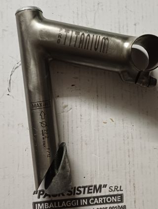 potenza attacco manubrio 3 TTT in Titanio 10 cm