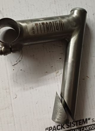 potenza attacco manubrio 3 TTT in Titanio 10 cm