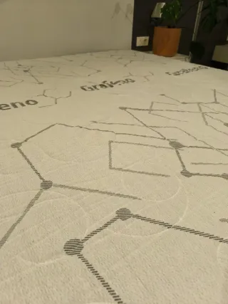 Cama King Size – Comprada nueva hace dos meses