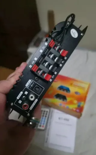 Amplificador BT-998 Bluetooth 1600W max de 4 Vías