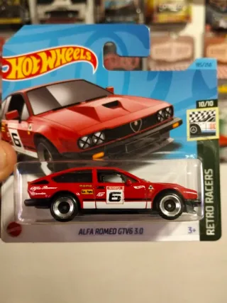 Hot Wheels Alfa Romeo GTV6 3.0 Retro Racers