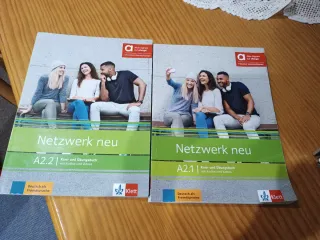 Netzwerk neu a2.2, libro del alumno y de ejerci...