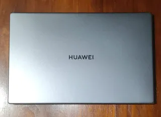 Huawei 15 D Ryzen 7 Vega 10