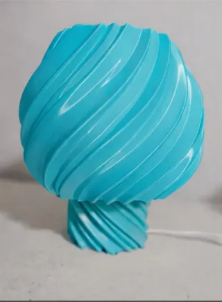 LÁMPARA DE DISEÑO CONTEMPORÁNEO