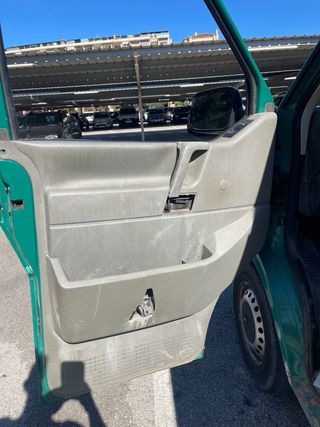 Volkswagen Transporter 2001 9 plazas