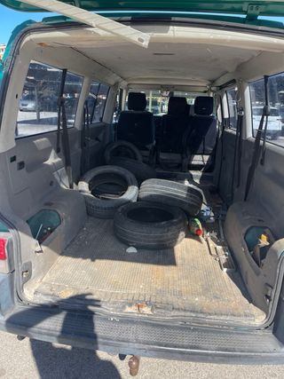 Volkswagen Transporter 2001 9 plazas