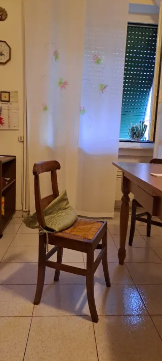 3 sedie in legno noce con seduta fatta a mano