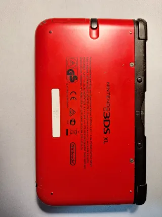 Nintendo 3ds XL roja