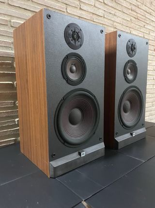 JBL P40