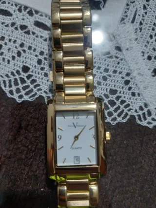 Reloj Paul Versan Dorado y Blanco