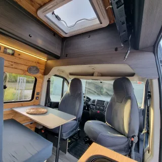 Camper Jumper única