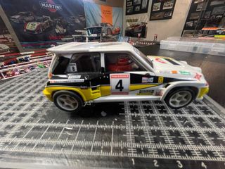 Coche slot Renault R5 marca Scalextric