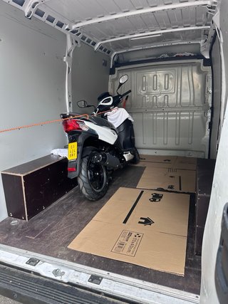 Servicio de portes de todo tipo y mudanzas