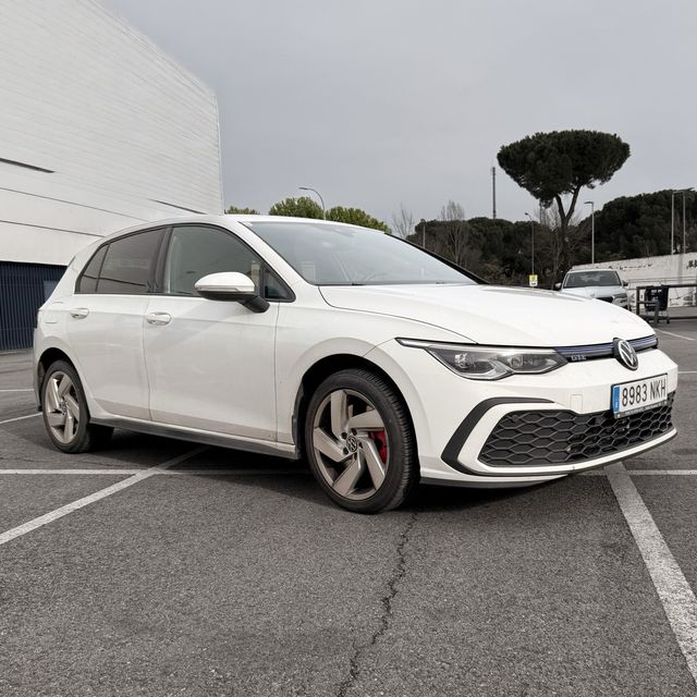 VOLKSWAGEN GOLF GTE 245cv DSG