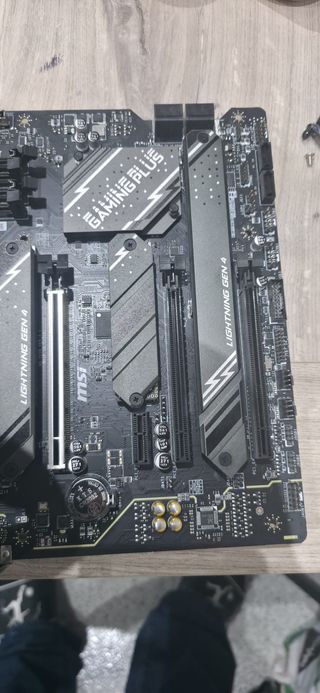 Placa Base Z790 gaming Plus Wifi