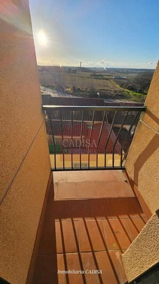 Piso en alquiler en Villamayor
