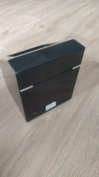 Caja negra para dos relojes