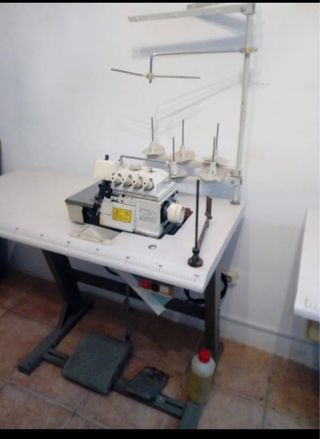 Máquina overlock industrial 4-5 hilos