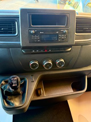 Nissan NV400 2.3 DCI 150CV 35L2H2