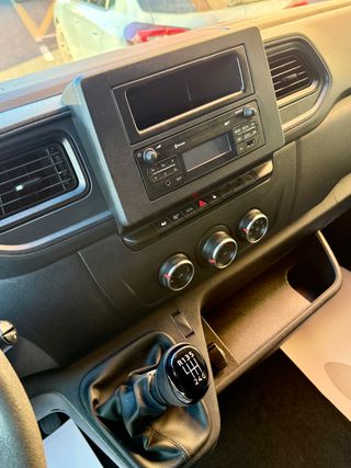 Nissan NV400 2.3 DCI 150CV 35L2H2