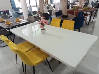 Mesa de comedor extensible