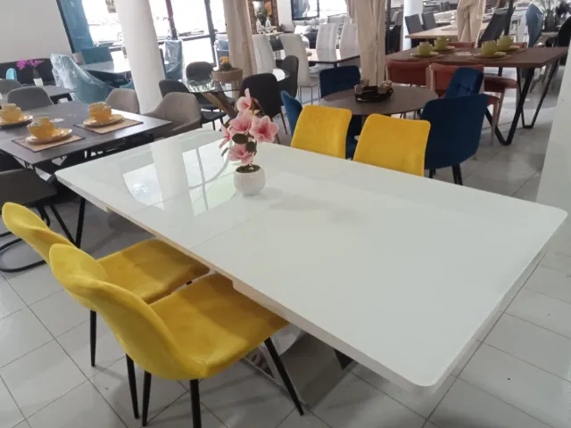 Mesa de comedor extensible