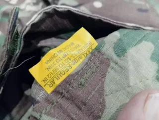 Traje táctico con protecciones talla 46