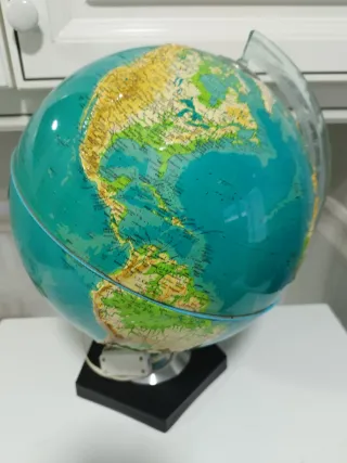 Globo terráqueo iluminación interna alto relieve