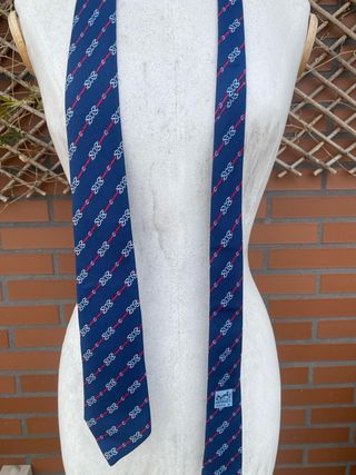 Corbata 100% seda Hermes