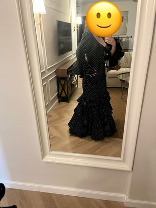 Traje flamenca negro con lunares blanco
