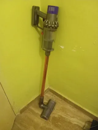 Aspirapolvere Dyson V10