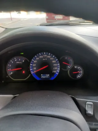 Mitsubishi Grandis 2006