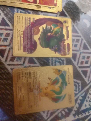 13 cartas doradas Pokémon NO OFICIALES no metal