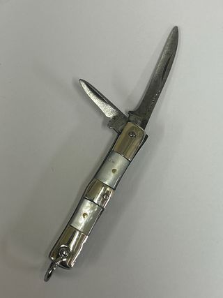 Coltellino vintage con manico in madreperla