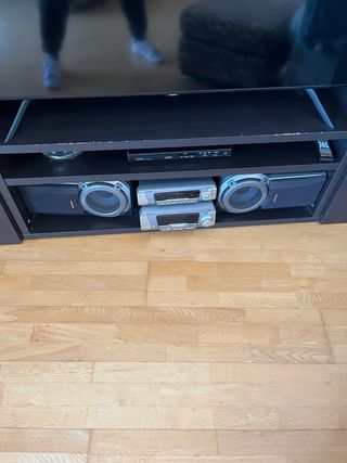 Mueble grande y robusto para televisión