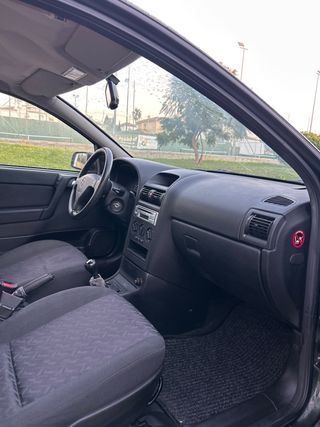 Opel Astra 2004