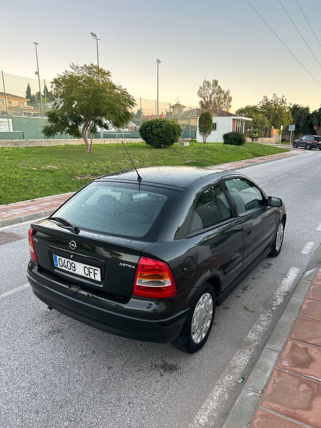 Opel Astra 2004