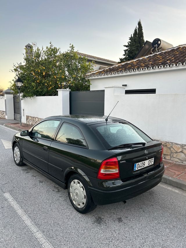 Opel Astra 2004