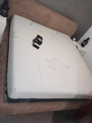 Canapés. Bases .somier .colchones nuevos y usados