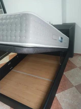 Canapés. Bases .somier .colchones nuevos y usados