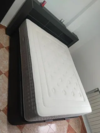 Canapés. Bases .somier .colchones nuevos y usados