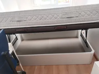 Canapés. Bases .somier .colchones nuevos y usados