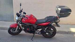 YAMAHA FZ6