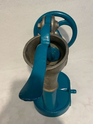 Trita ghiaccio antico metallo e legno