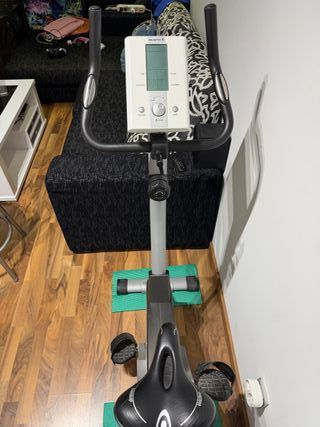 Bicicleta Estática RUNFIT RB 6.0