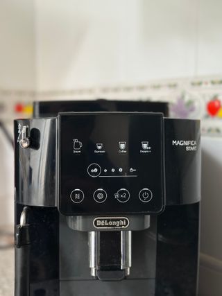 Cafetera automática DeLonghi Magnifica Start